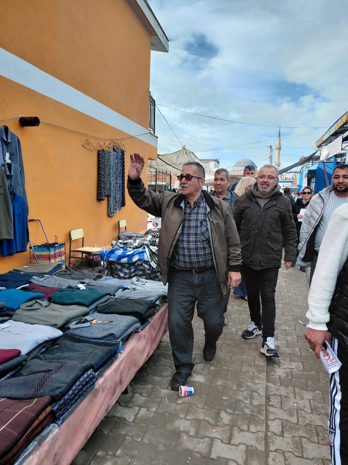 İncirliova Esnaf ve Sanatkârlar Odası Başkan Adayı Yaşar Çırpan’a Acarlar Mahallesi’nde Yoğun İlgi