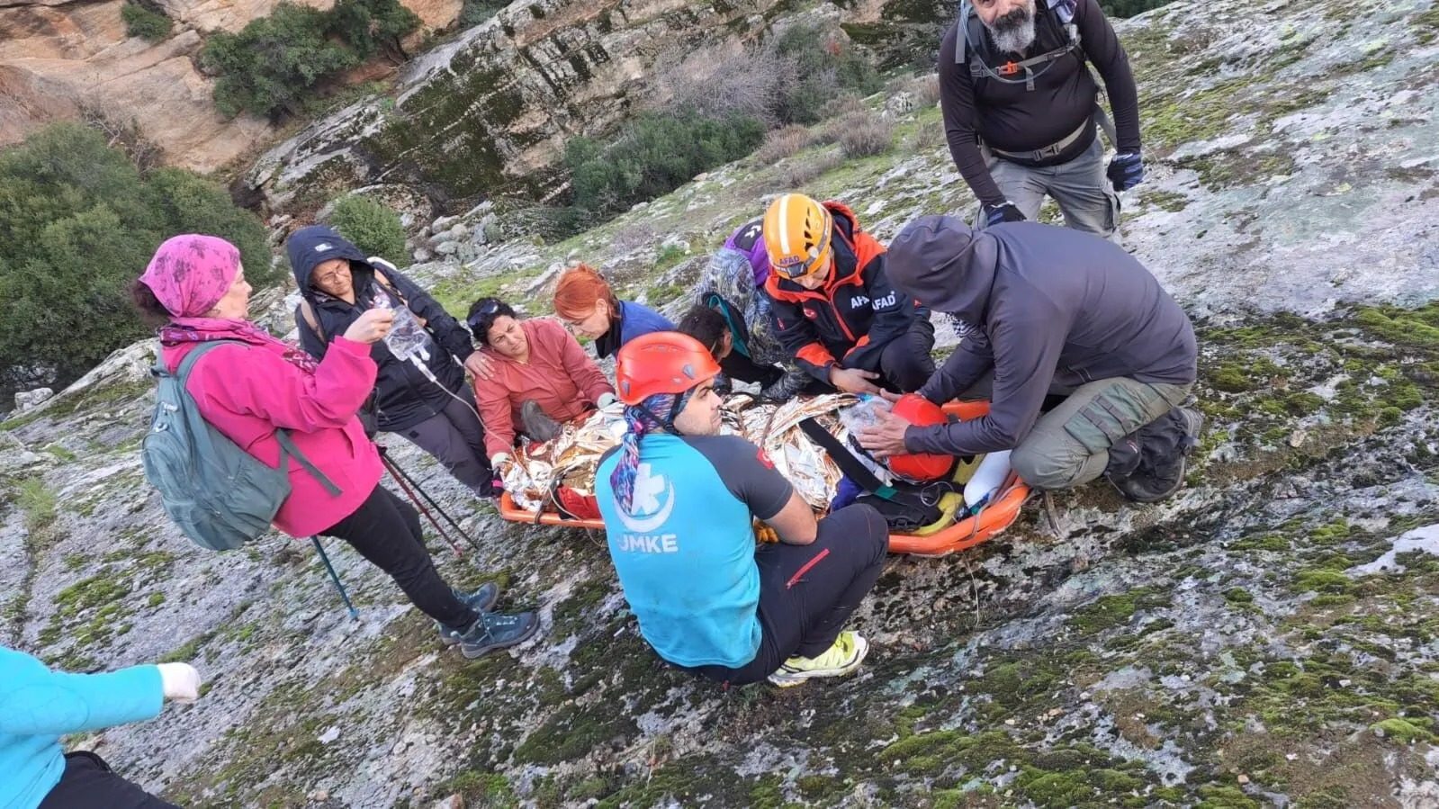 Bağarcık’ta Doğa Yürüyüşünde Kaza: Yaralı Vatandaş Helikopterle Kurtarıldı