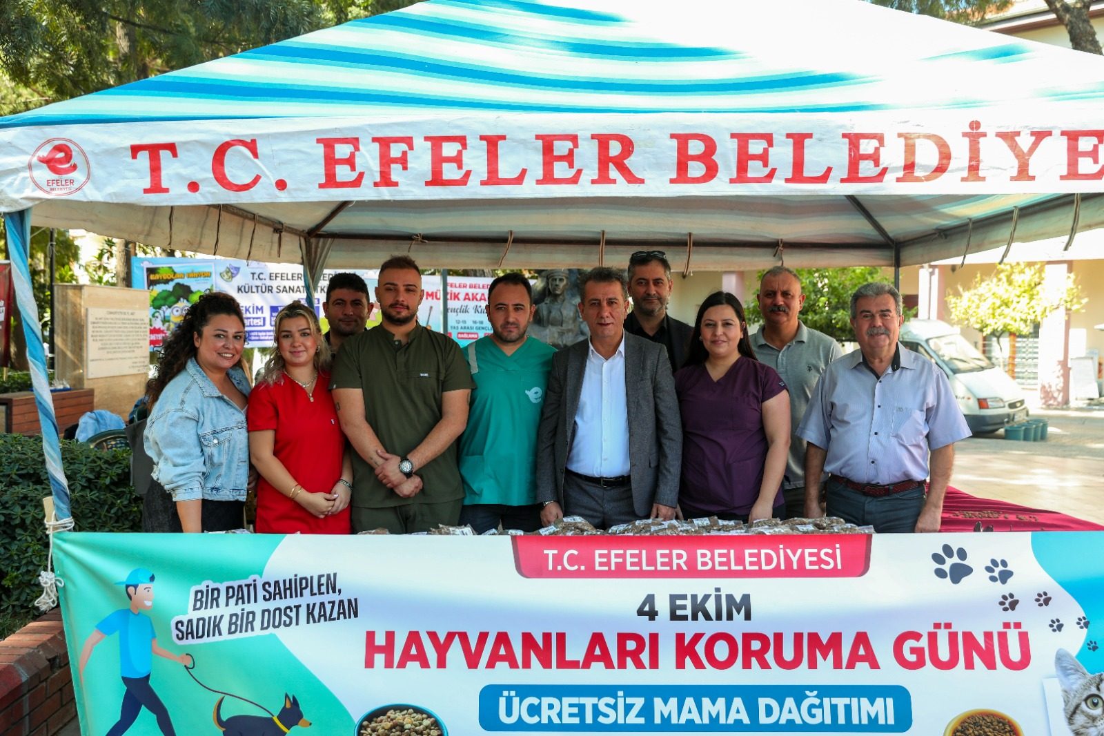 BAŞKAN YETİŞKİN’DEN CAN DOSTLAR İÇİN MAMA DAĞITIMI