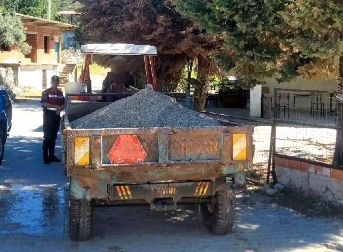 Koçarlı’da İzinsiz Kum Çeken Şahıs Yakalandı
