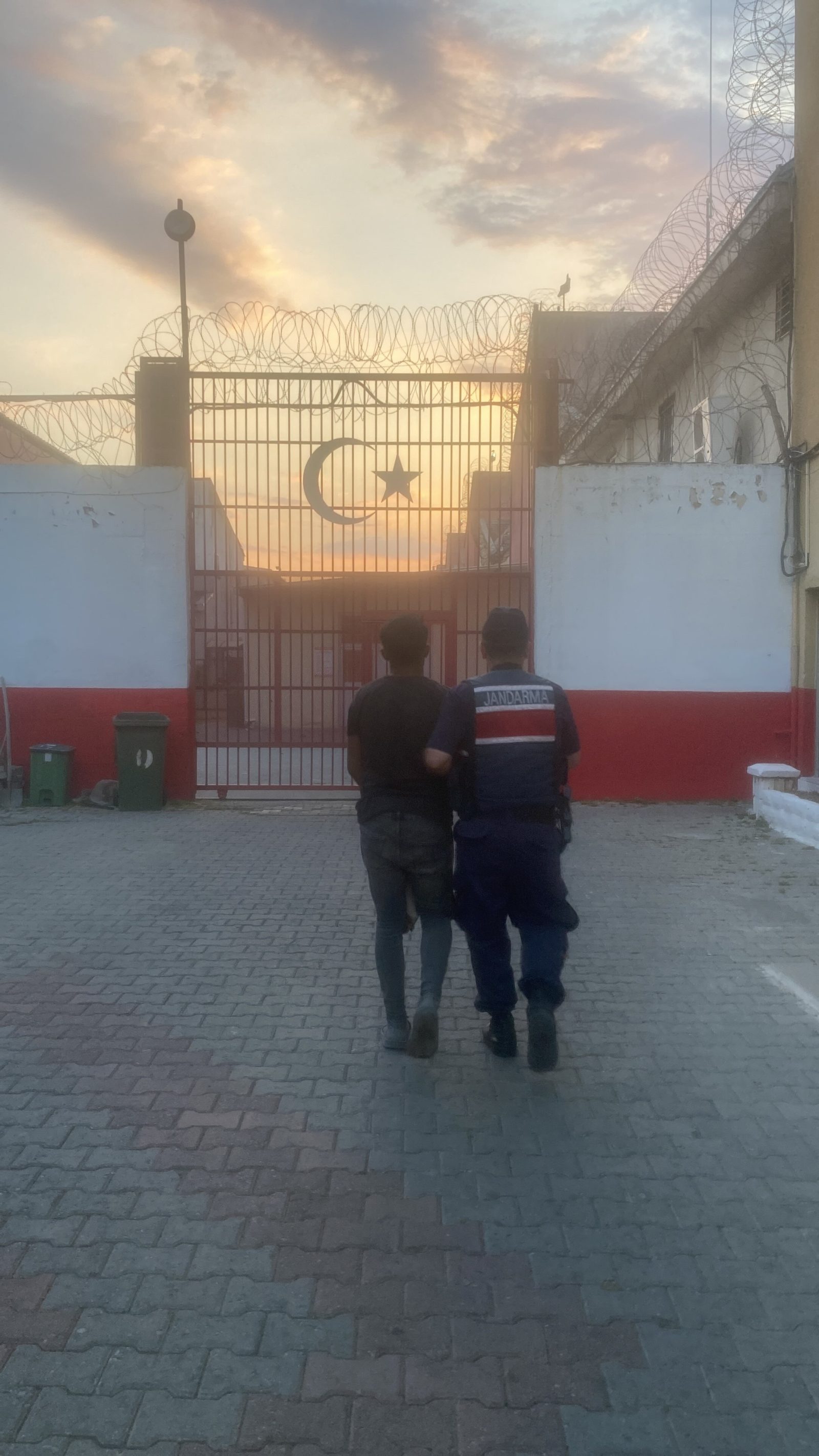 İncirliova’da 6 Yıl 3 Ay Hapis Cezası Bulunan Hükümlü Yakalandı
