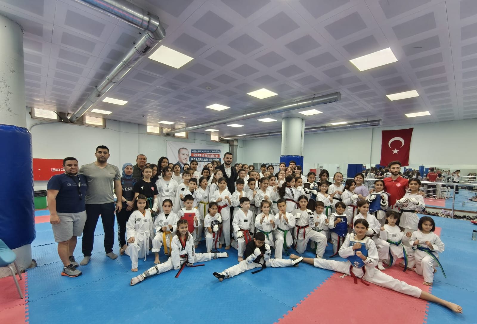 Başkan Özsu'dan Şampiyona Öncesi Anlamlı Ziyaret ve Ortak Antrenman