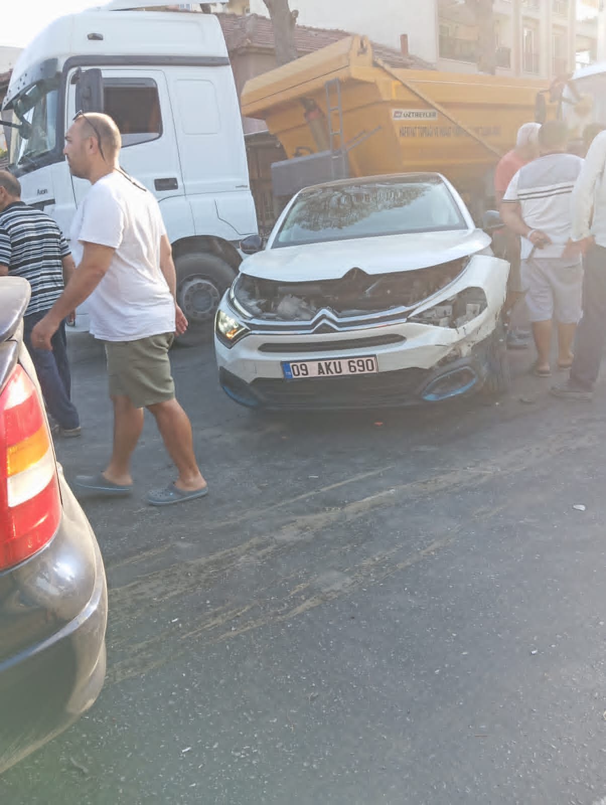Germencik’te Aynı Kavşakta 2 Saat Arayla İki Kaza: Vatandaşlardan Acil Önlem Çağrısı