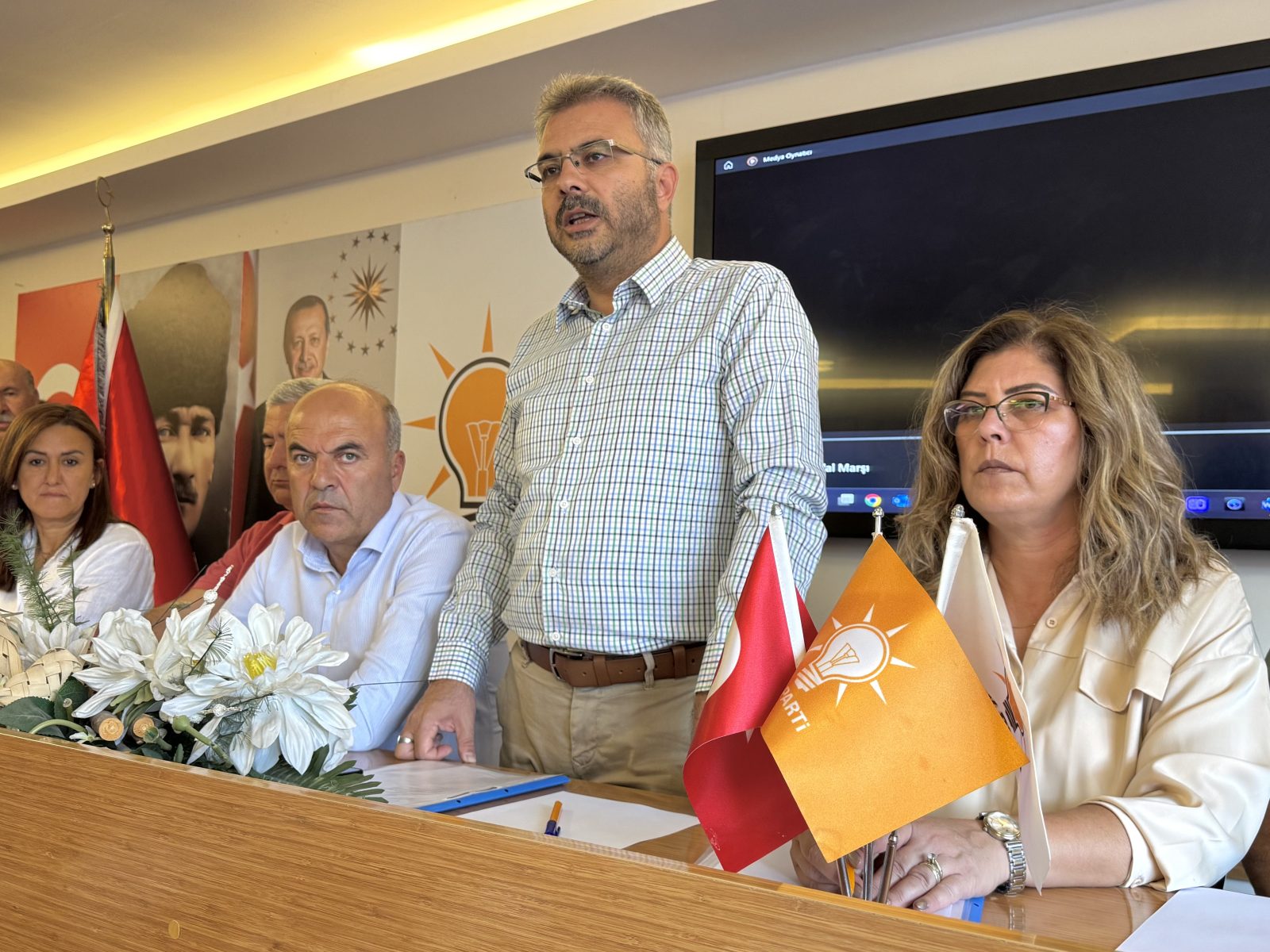AK Parti Aydın Milletvekili Av. Ömer Özmen’in 8 Mart Dünya Kadınlar Günü Mesajı