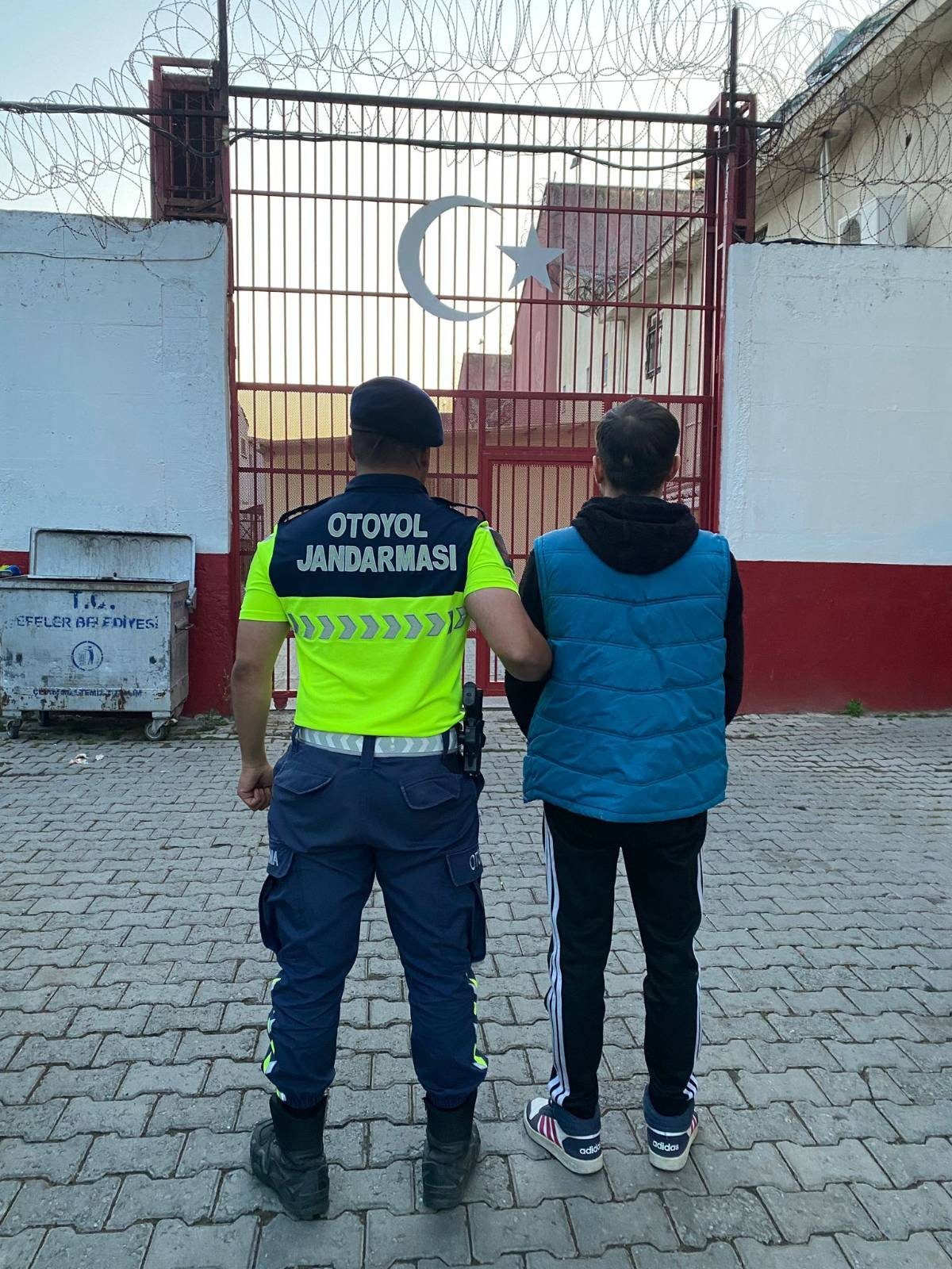 GERMENCİK’TE  DÜZENSİZ GÖÇMEN OPERASYONU