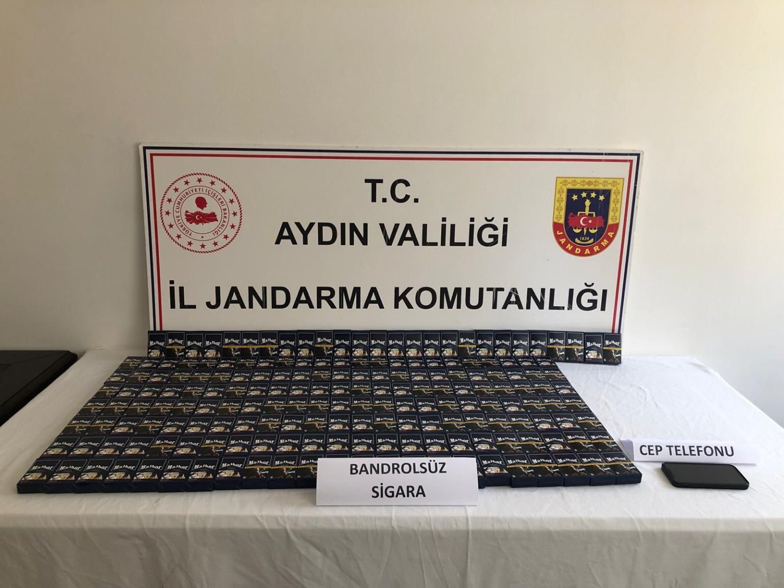 Sosyal Medyadan Bandrolsüz Sigara Satışı Yapan Şahıs Yakalandı