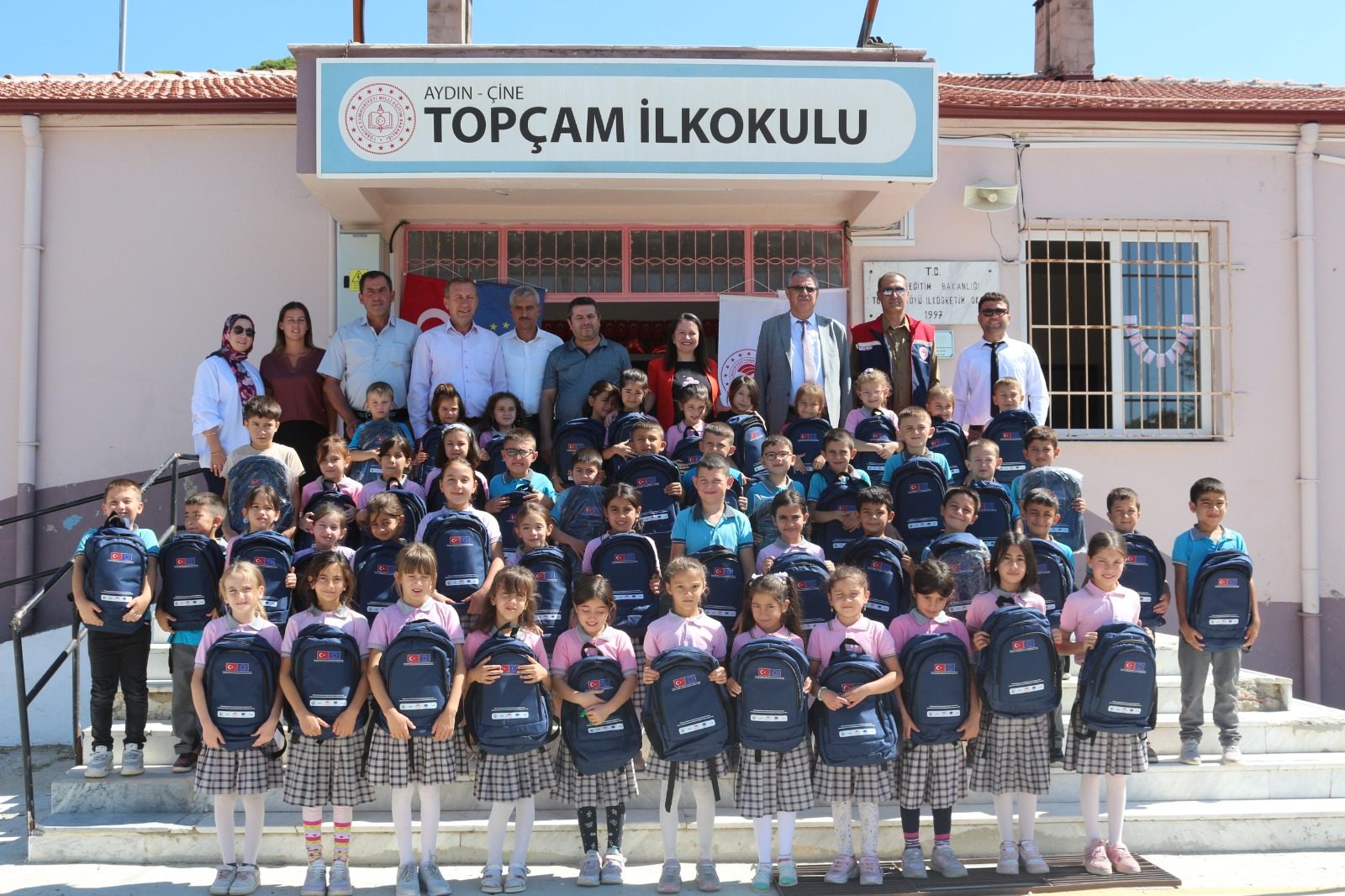 TKDK KIRSALDA ÖĞRENCİLERİ SEVİNDİRMEYE DEVAM EDİYOR
