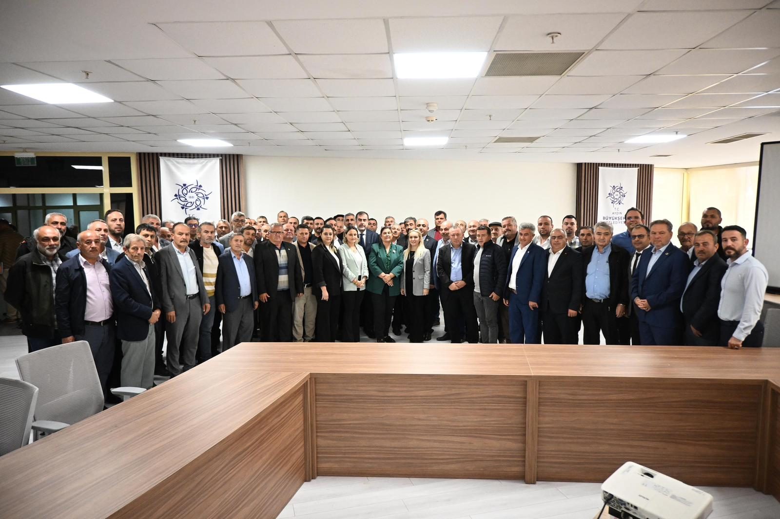 BAŞKAN ÇERÇİOĞLU NAZİLLİLİ MUHTARLAR İLE BİR ARAYA GELDİ