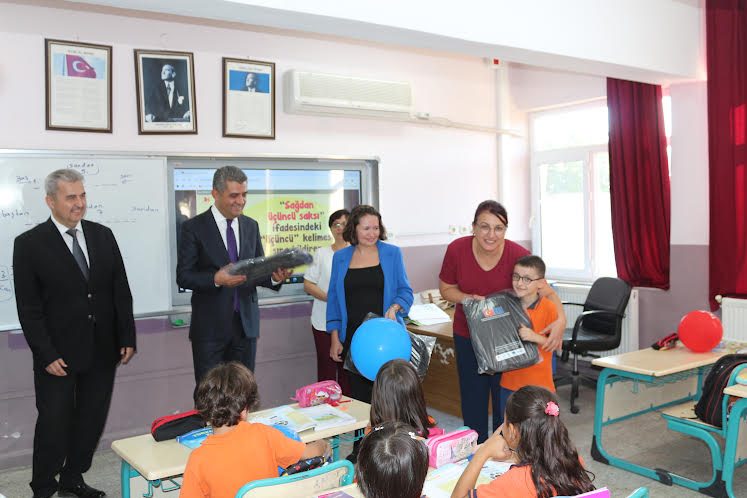 TKDK’DAN KIRSALDAKİ ÖĞRENCİLERE OKUL ÇANTASI DESTEĞİ