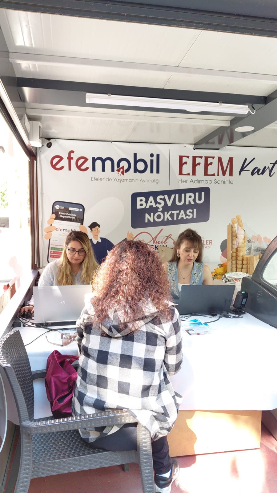 Efeler’de Tasarruf Dönemi Başladı: ‘Efem Kart’ ile Vatandaşın Cebine Destek