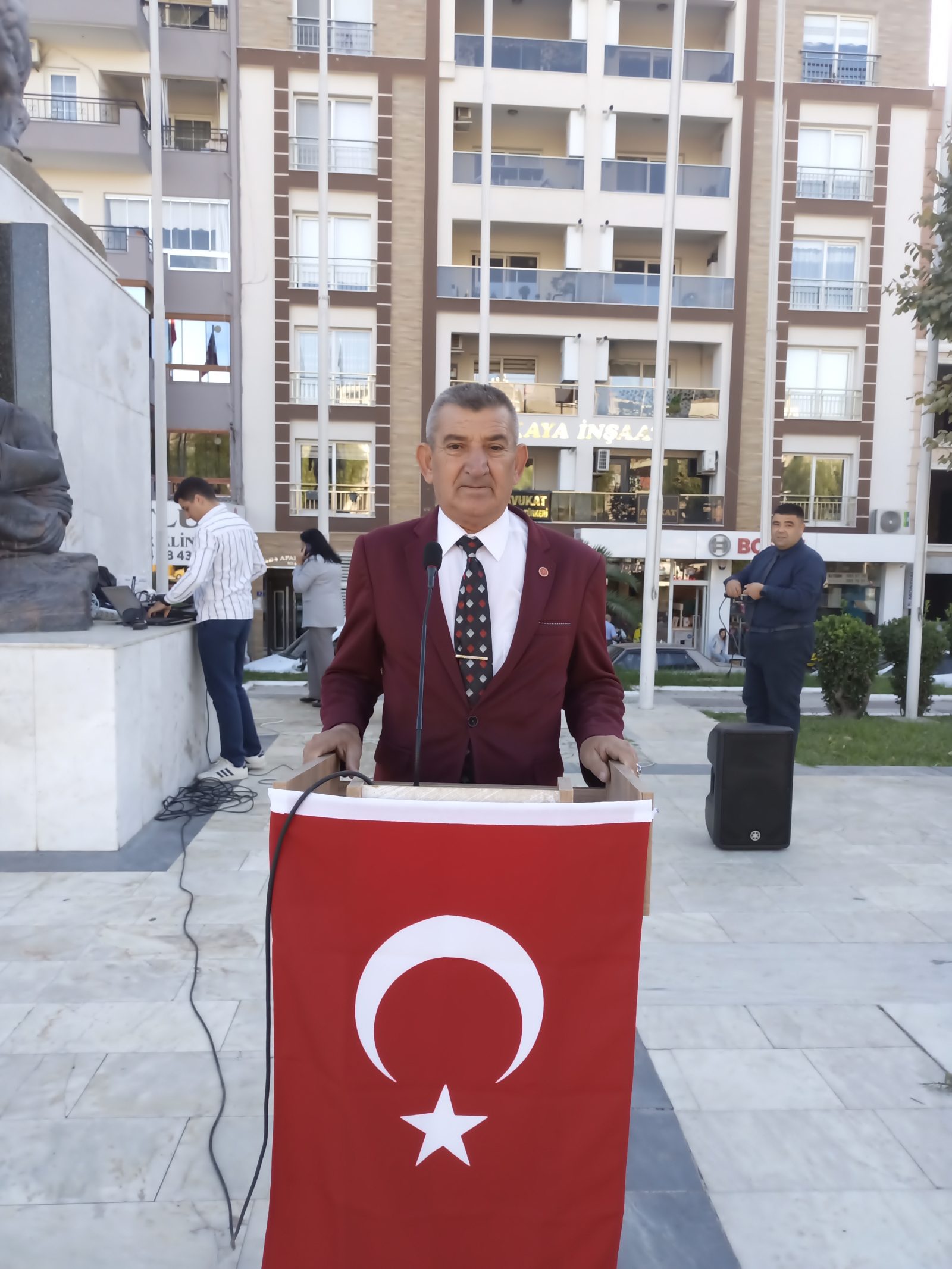İNCİRLİOVA’DA MUHTAR’LAR GÜNÜNÜ KUTLADI