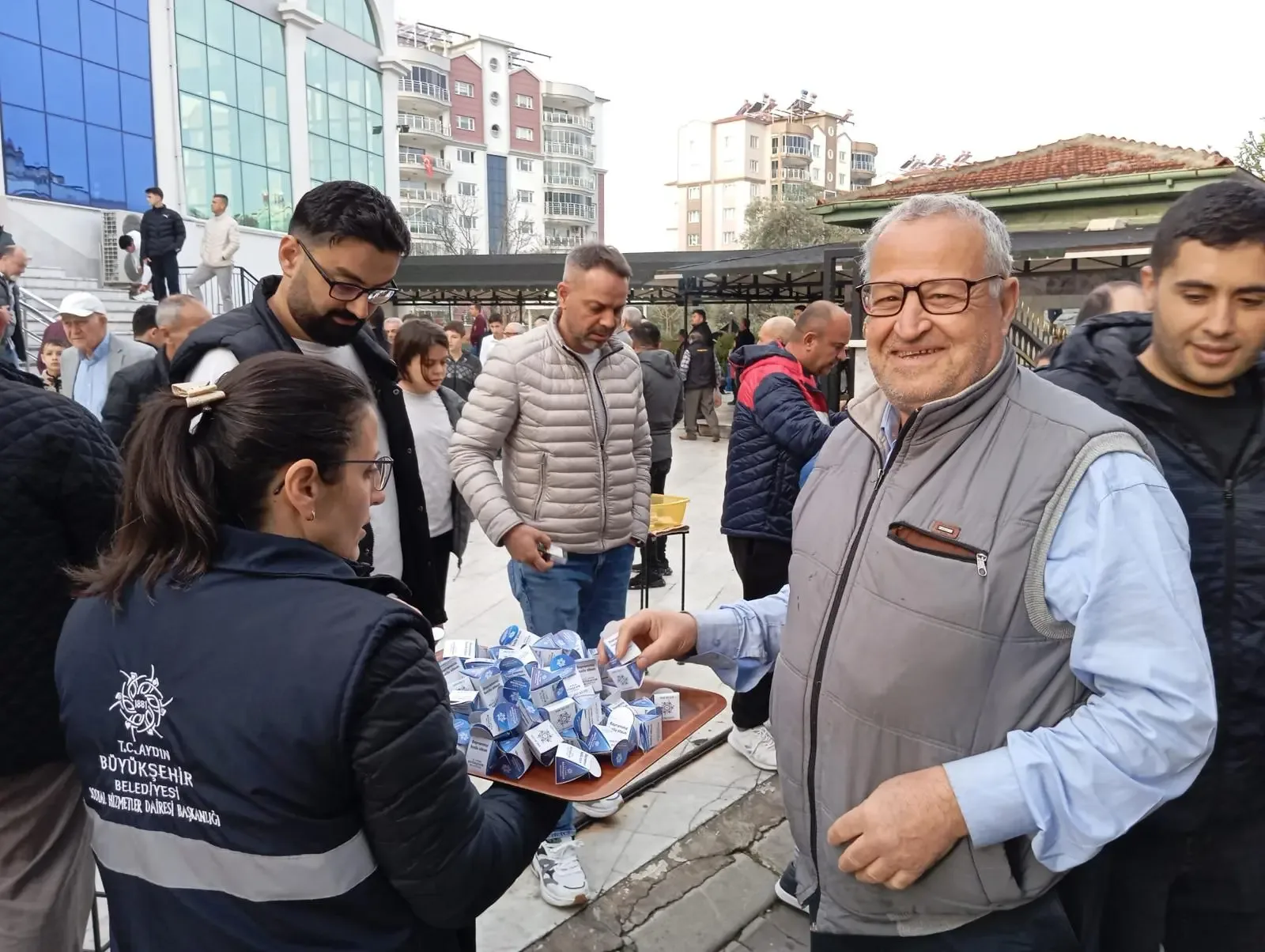 AYDIN BÜYÜKŞEHİR BELEDİYESİ’NDEN LOKUMLU BAYRAMLAŞMA