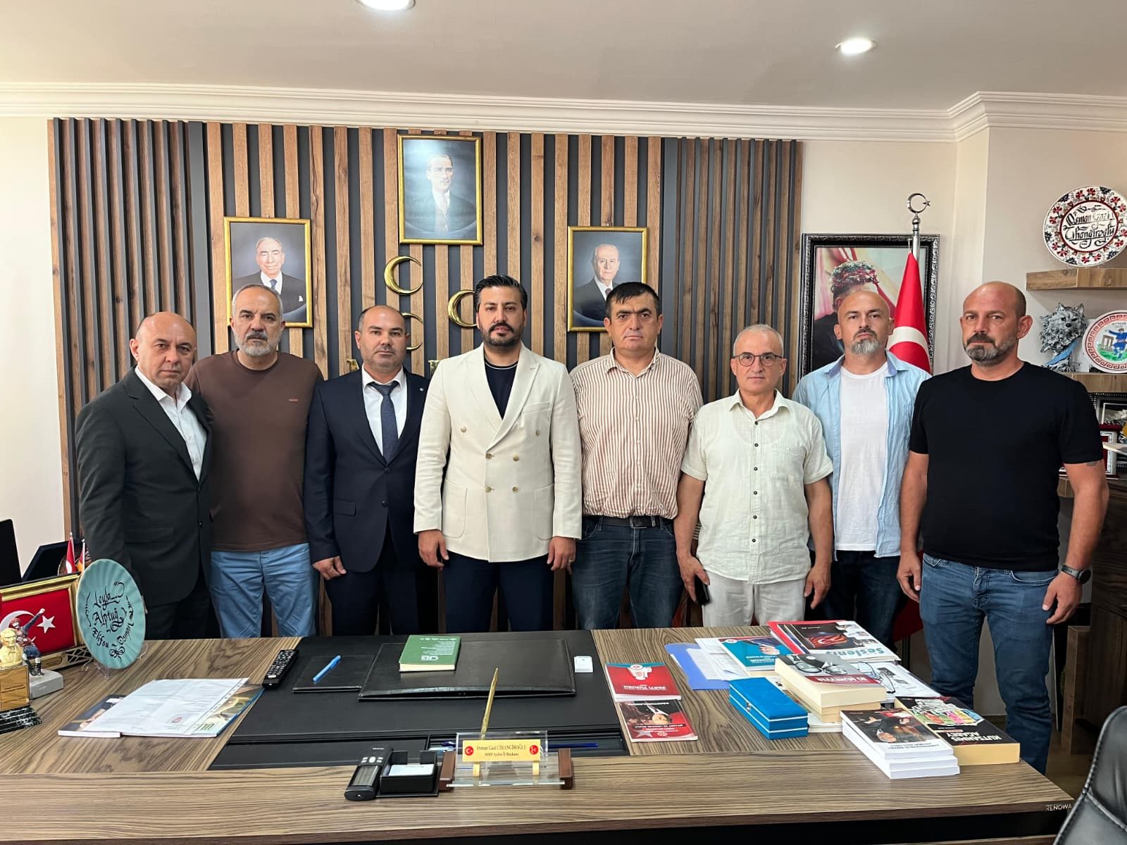 MHP KUYUCAK İLÇE KONGRESİNDE TEK ADAY İLHAN DEMİRKURT OLDU