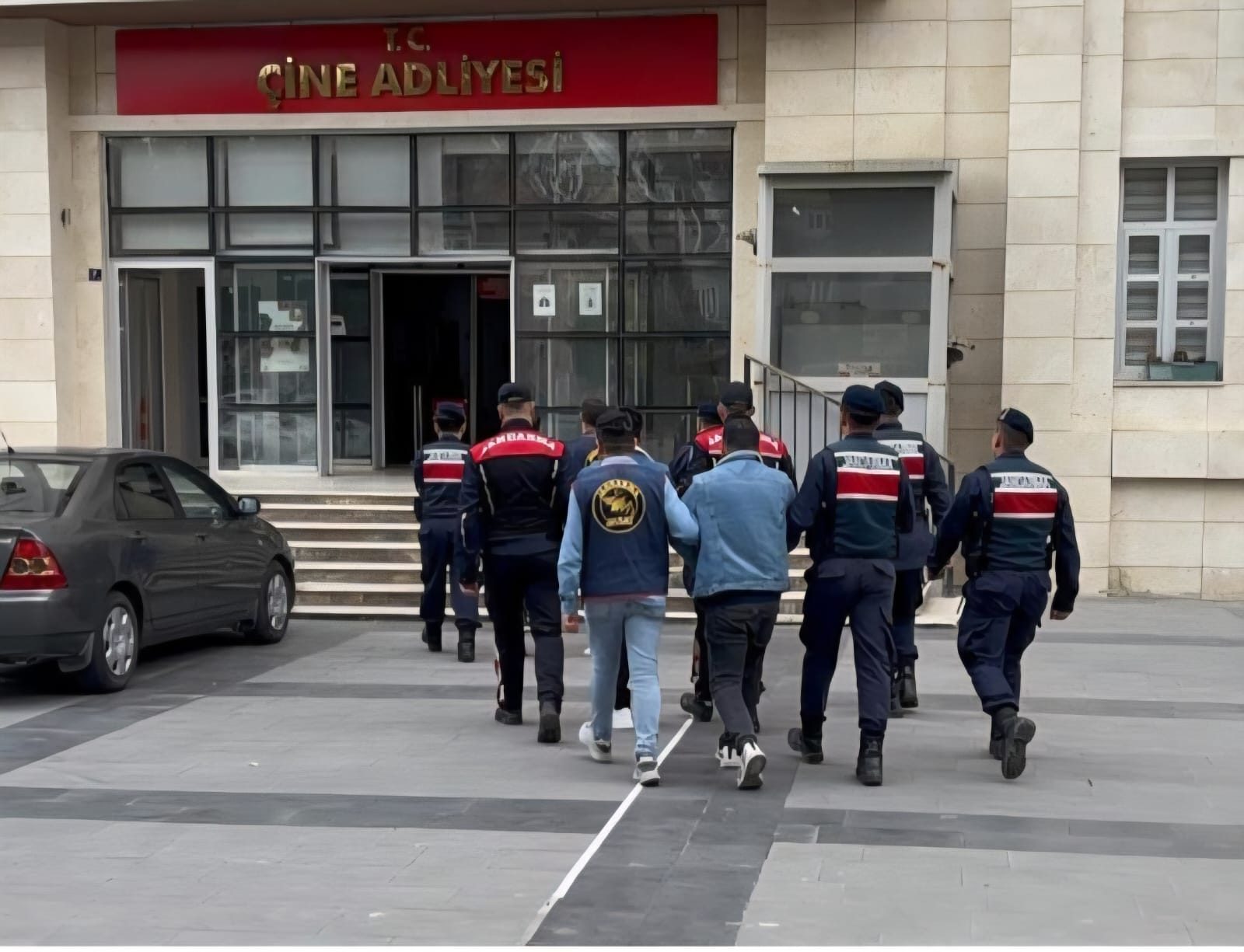 MADEN İŞLETMESİNDEKİ KASA HIRSIZLIĞI AYDIN VE DENİZLİ JANDARMASININ ORTAK OPERASYONUYLA ÇÖZÜLDÜ