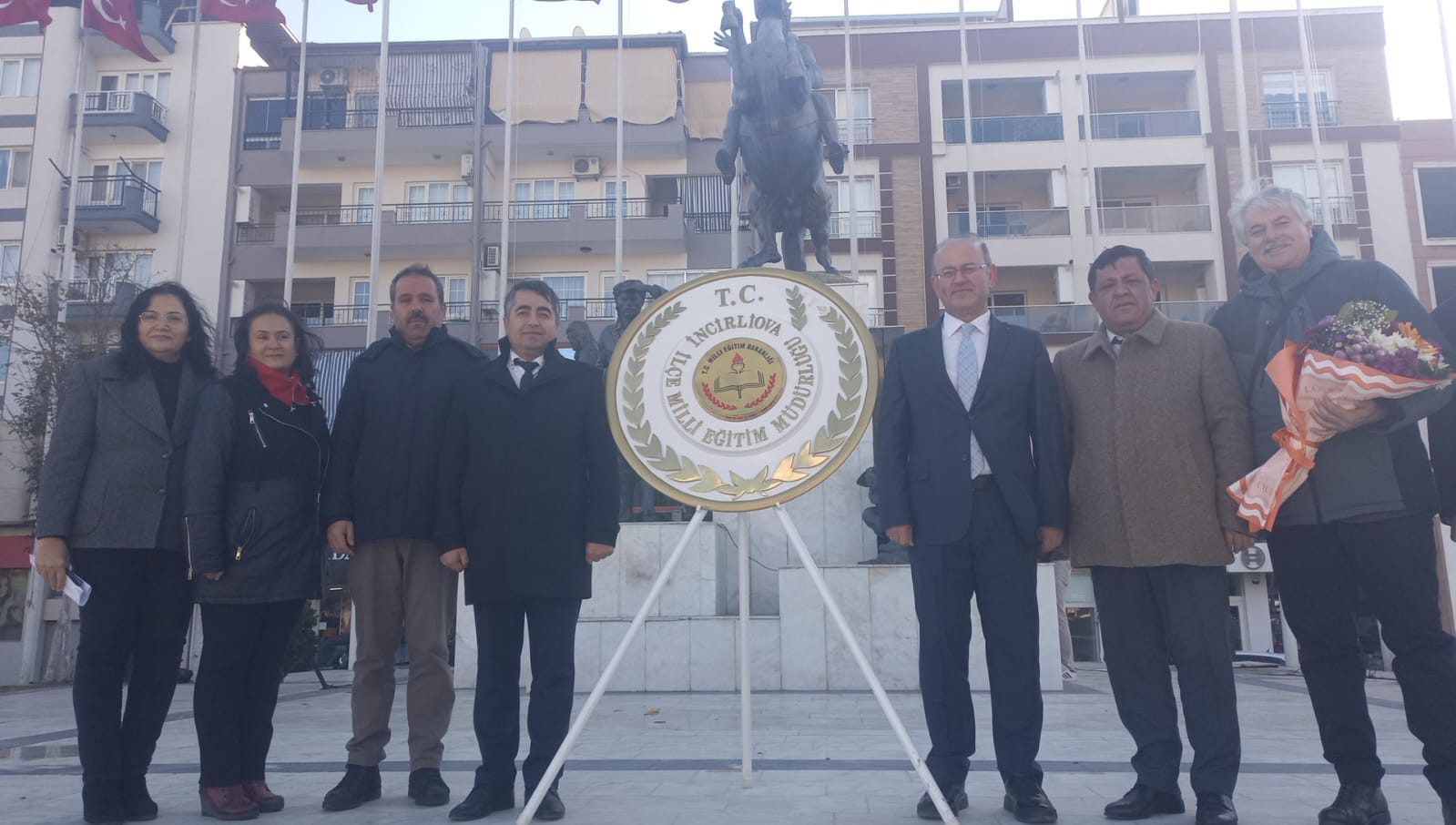 İNCİRLİOVA’DA 24 KASIM ÖĞRETMENLER GÜNÜ KUTLANDI