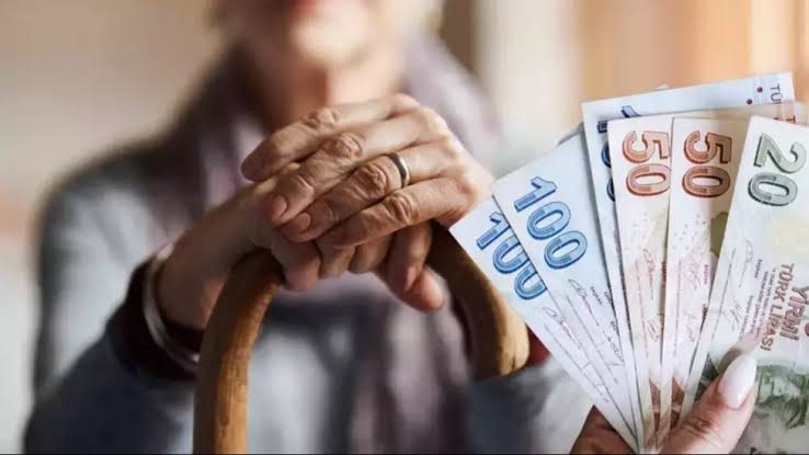 Emekli promosyonlarında rekabet kızışıyor