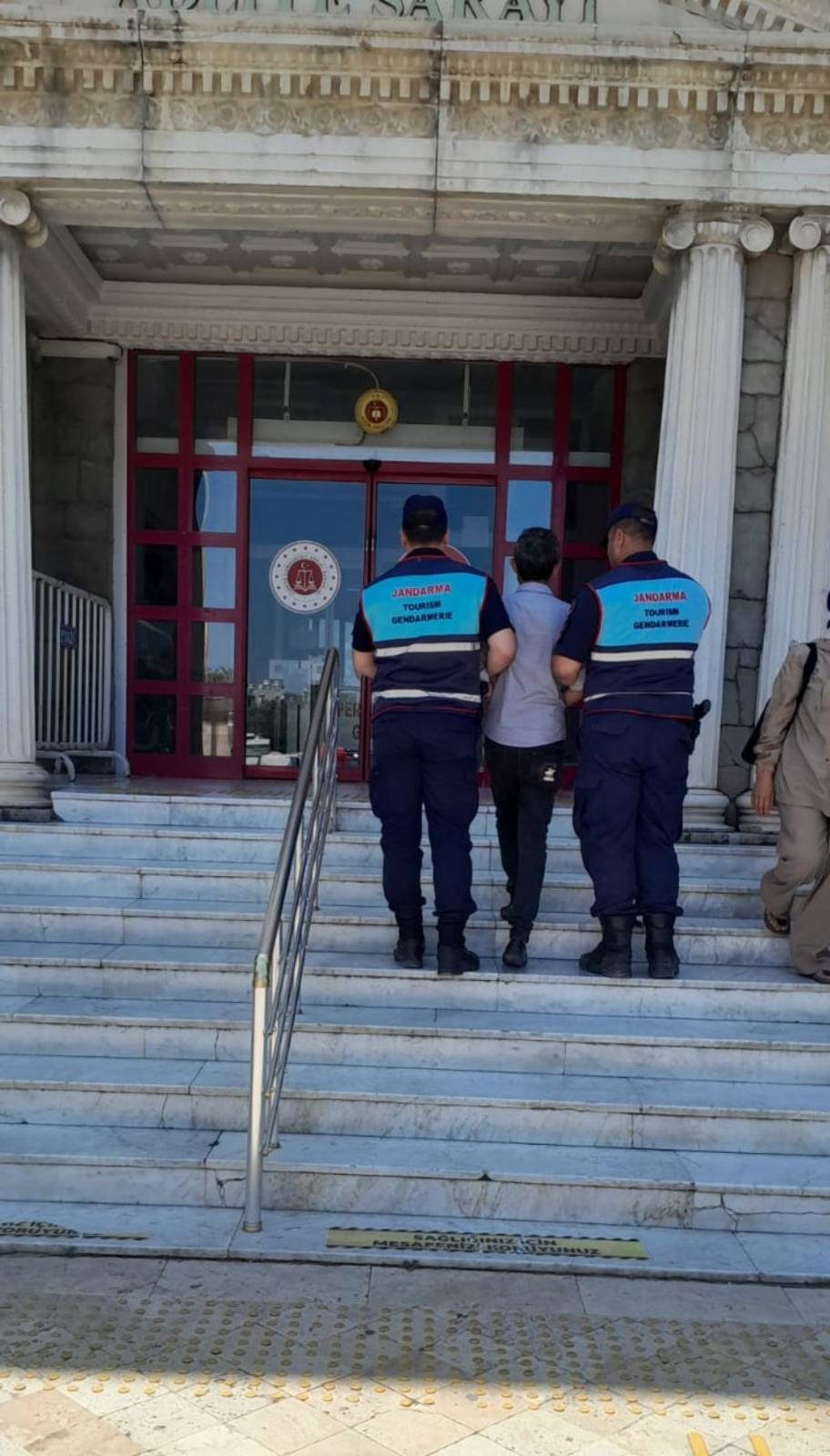 10 YIL HAPİS CEZASI OLAN KİŞİ DİDİM’DE YAKALANDI