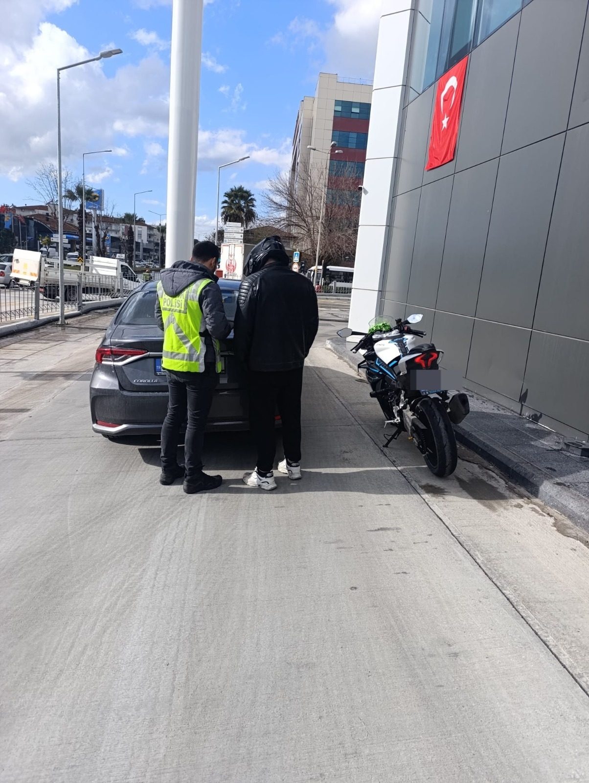 “Trafik Magandası” Paylaşımlarına Emniyetten Anında Müdahale