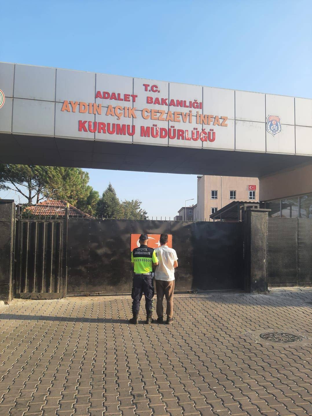 Germencik Gişelerinde Yol Kontrolünde Aranan Şahıs Yakalandı