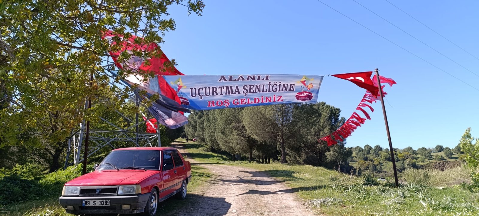 Alanlı Mahallesi’nde Uçurtmalar 6. Kez Gökyüzüne Yükseldi: Renk, Coşku ve İmece Bir Arada!
