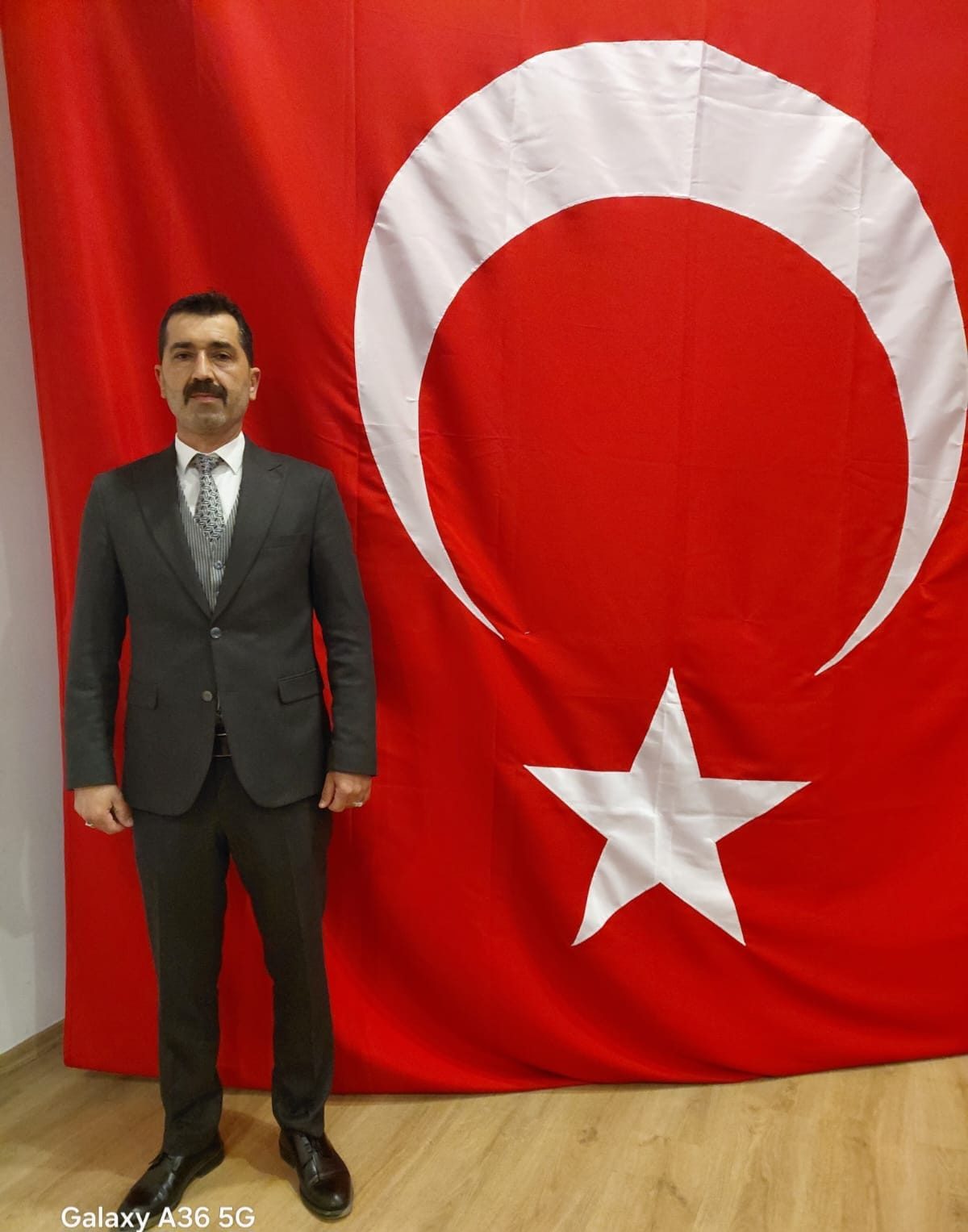 ÜLKÜ OCAKLARI İNCİRLİOVA İLÇE BAŞKANI AHMET BAŞDOĞAN’DAN ANNELER GÜNÜ MESAJI: “ANNELERİMİZ, MİLLETİMİZİN MANEVİ TEMELİDİR”