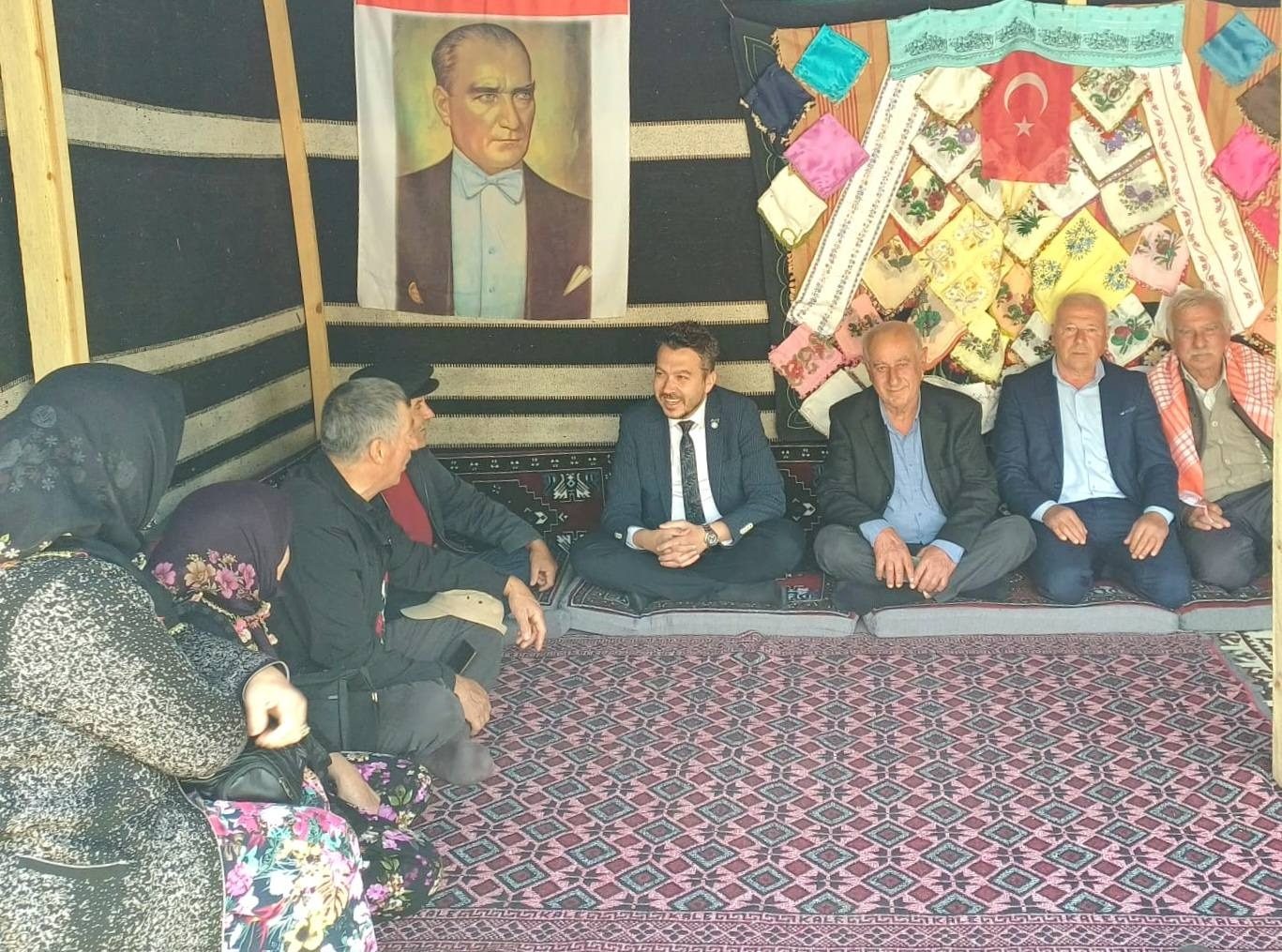 Cincin’de Yörük Kültürü Coşkusu: İlhan Adıyaman’da Yörük Festivaline katıldı