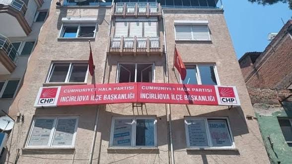 İncirliova CHP İlçe Başkanlığı Neden Boş? Siyasetin Gündeminde Tek Soru: Aday mı Yok, Talep mi Yok?