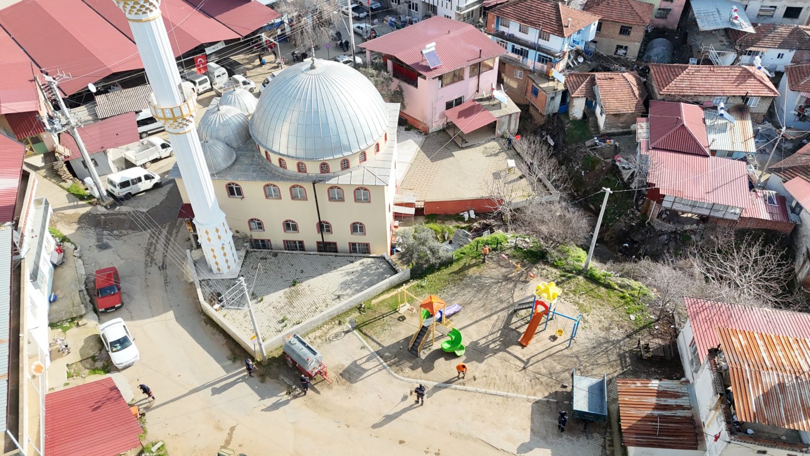 Nazilli Belediyesi’nden 82 mahallede bayram temizliği