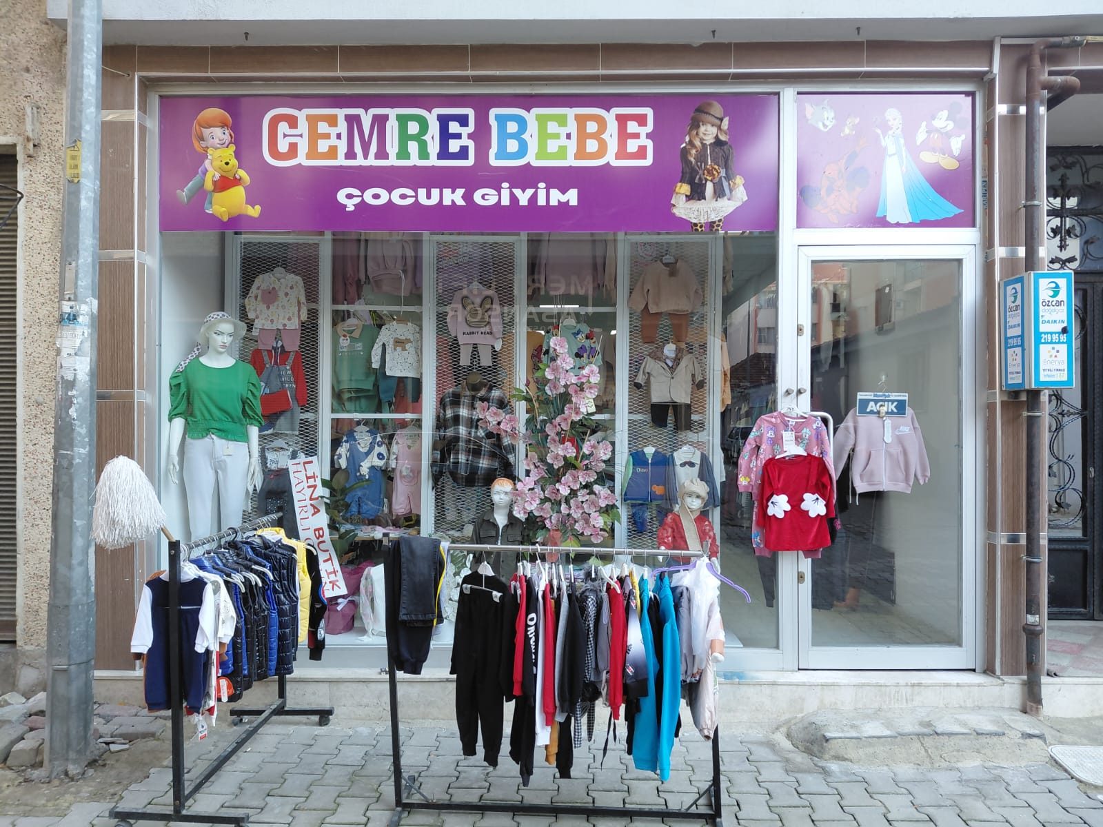 CEMRE BEBE Yeni Adresinde, Yeni Konseptiyle İncirliova’ya Renk Kattı