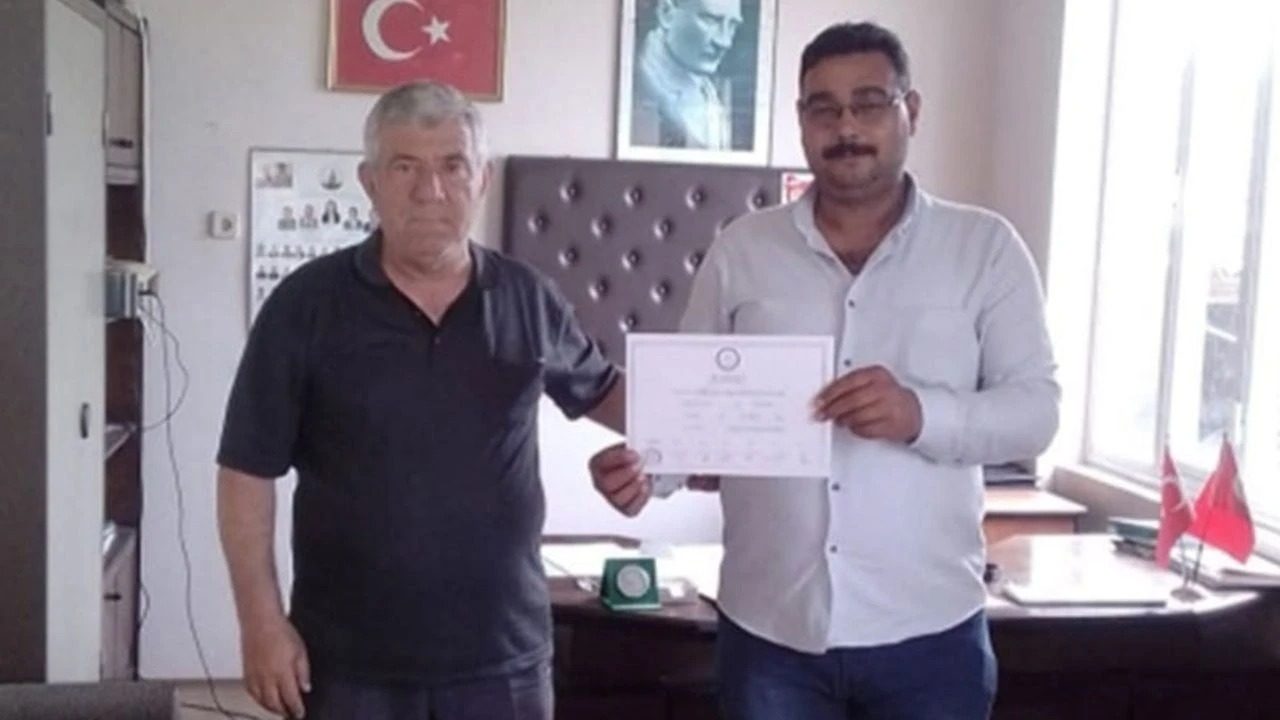 Dedeköy Mahalle Muhtarı Görevinden İstifa Etti