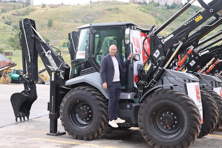 “TBB’NİN HİBE ETTİĞİ İŞ MAKİNASI GERMENCİK HALKININ HİZMETİNDE”