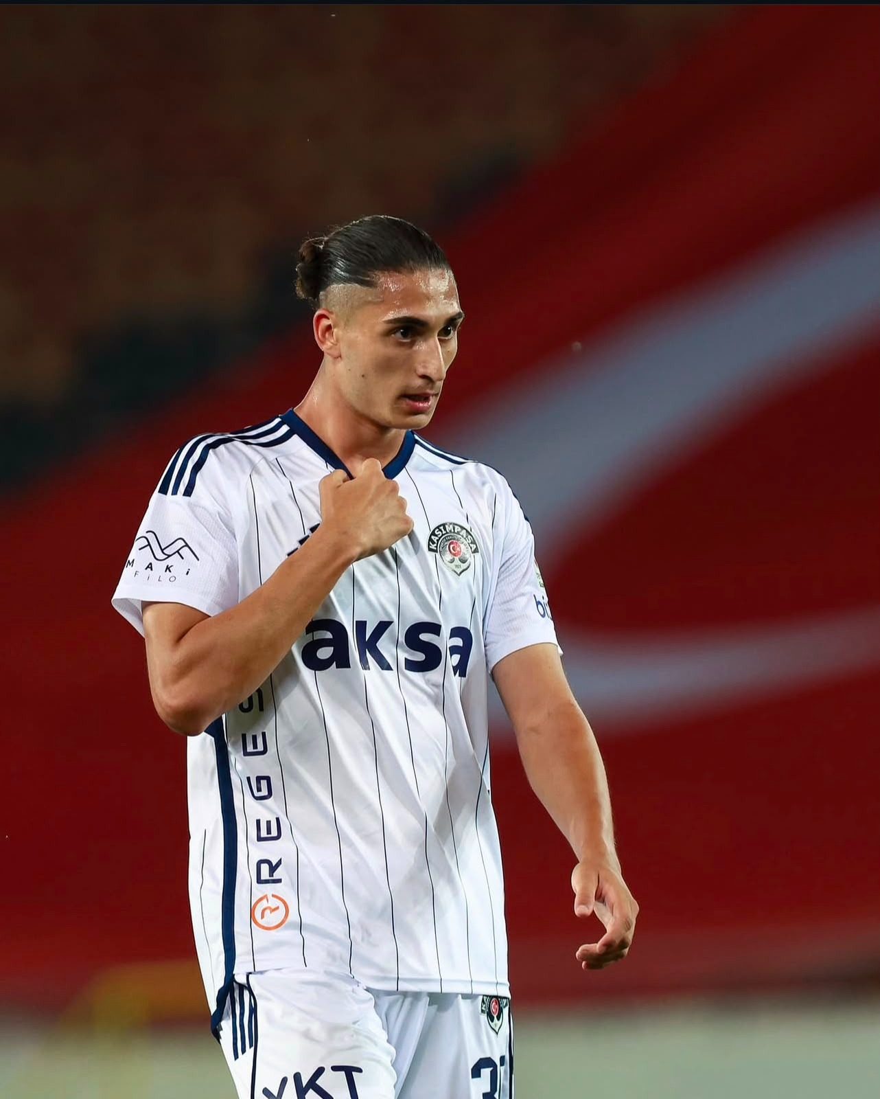 Söke’nin Gururu Ahmet Taha Dağbaşı Süper Lig’de İlk Kez Forma Giydi