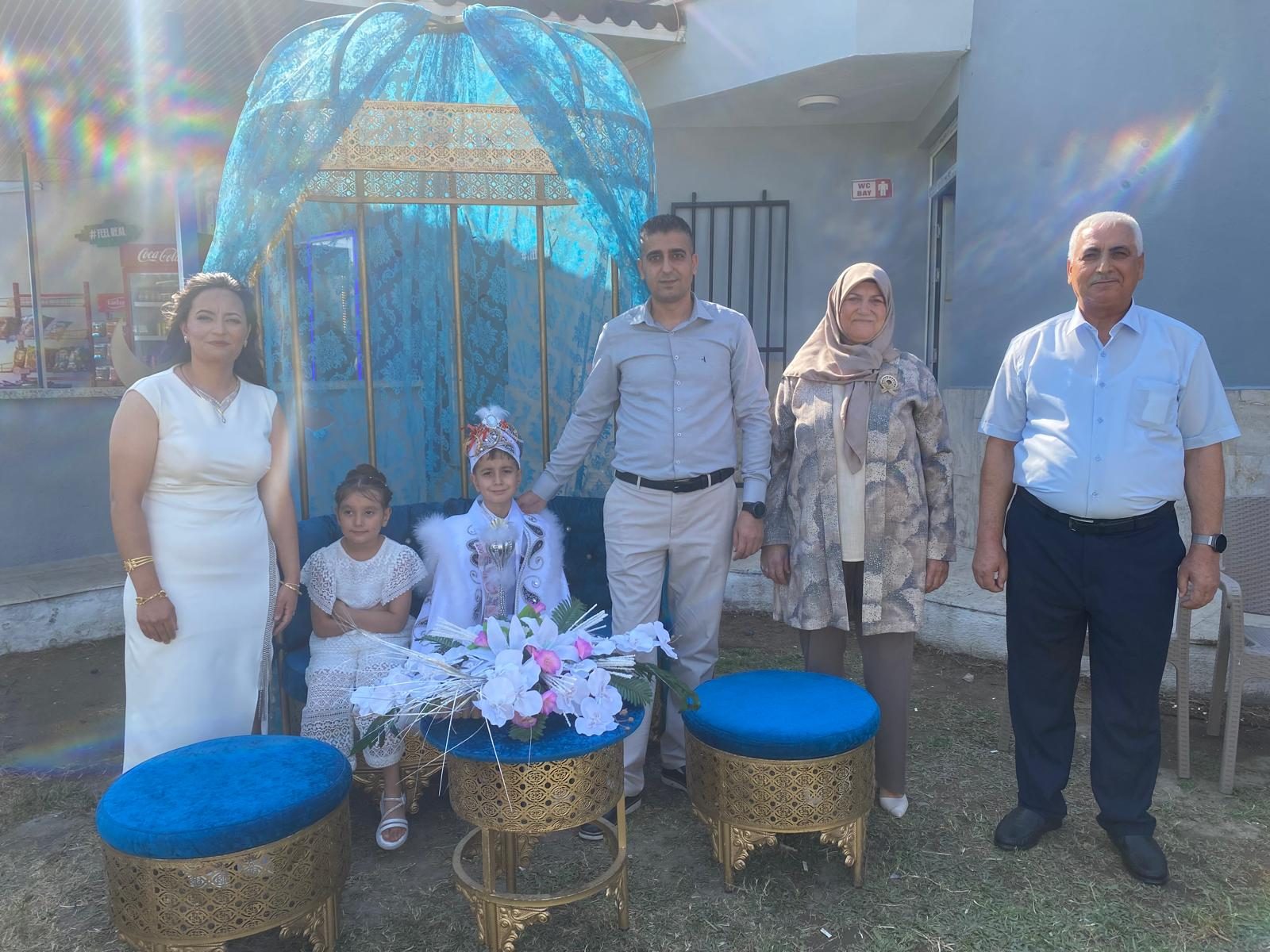 Minik Sait için görkemli sünnet cemiyeti