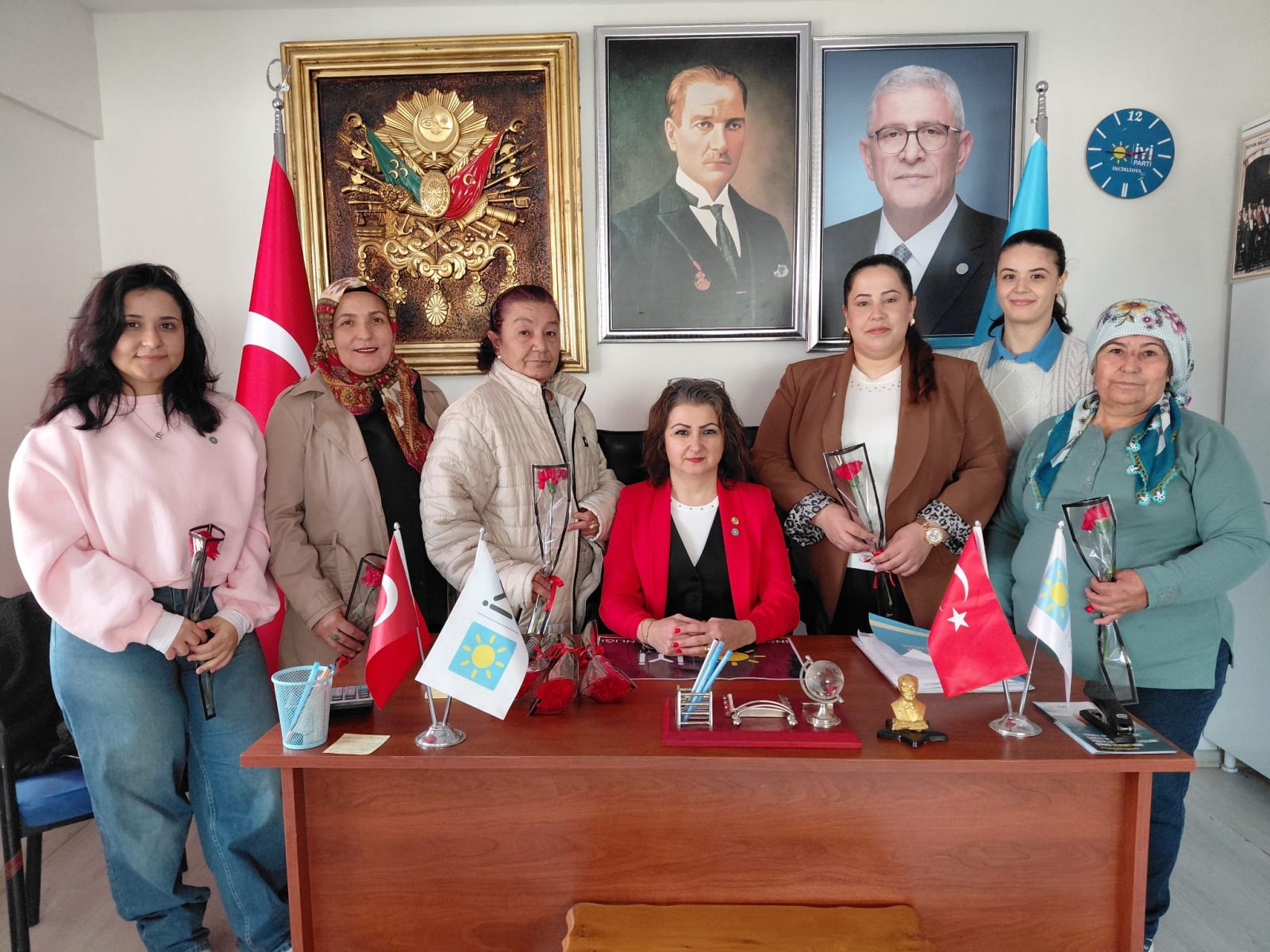 İYİ Parti İncirliova Kadın Kolları’ndan Sevgililer Günü Buluşması:“Sevgi, Dayanışma ve Umut Bir Arada”