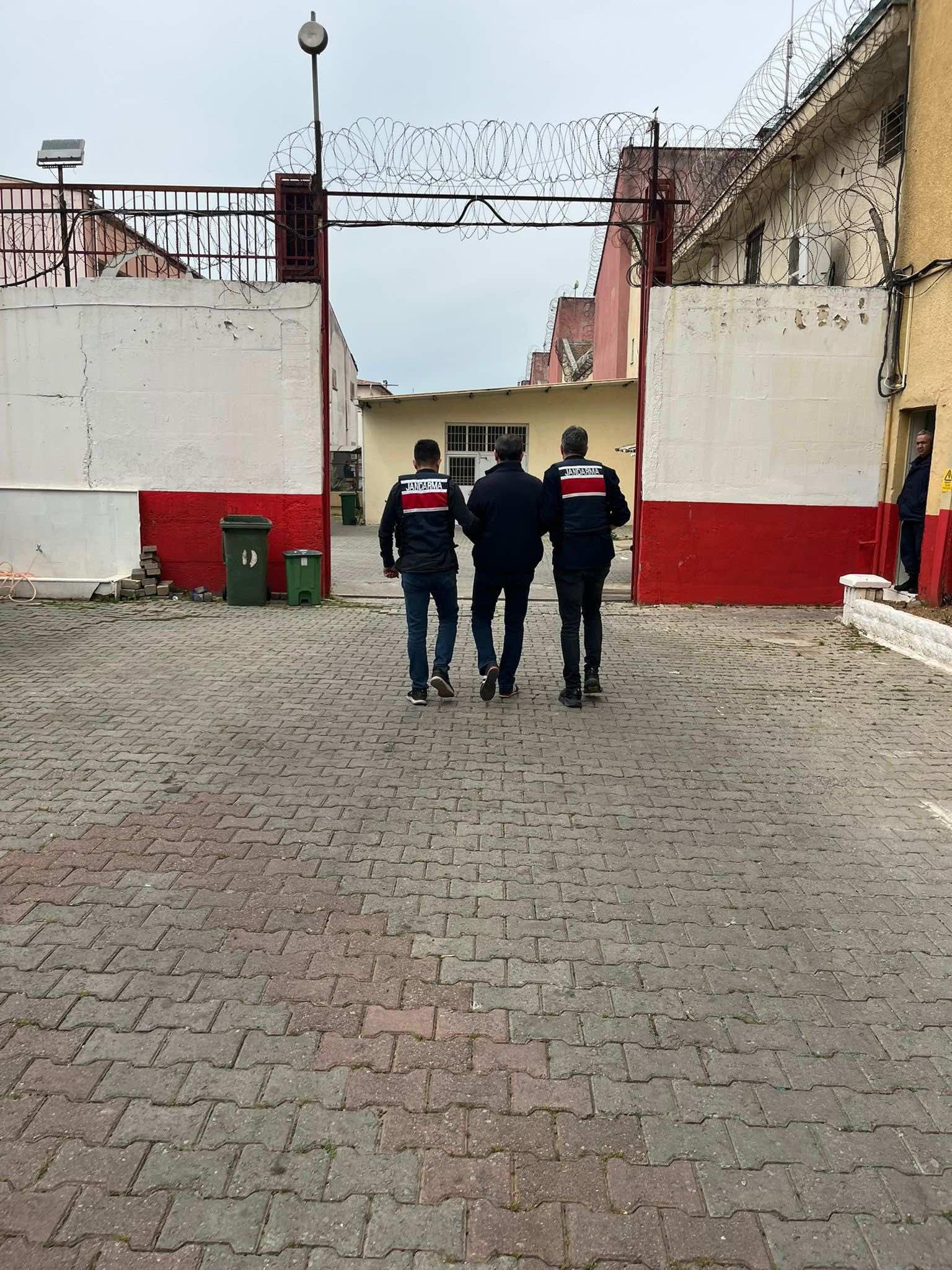 Efeler’de FETÖ’den Aranan Hükümlü Yakalandı