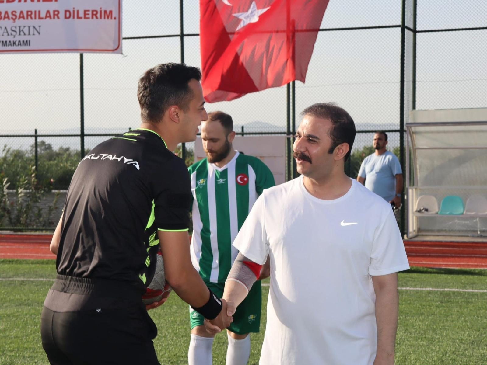KOÇARLI’DA FUTBOL TURNUVASI DEVAM EDİYOR