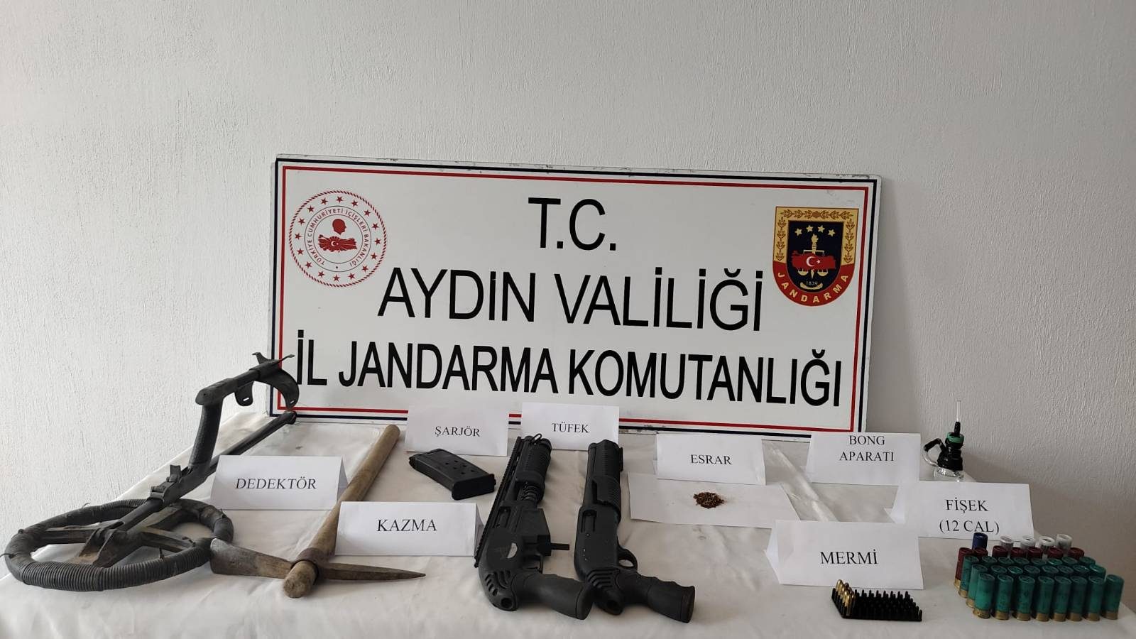 KÖŞK İLÇESİNDE UYUŞTURUCU VE SİLAH OPERASYONU