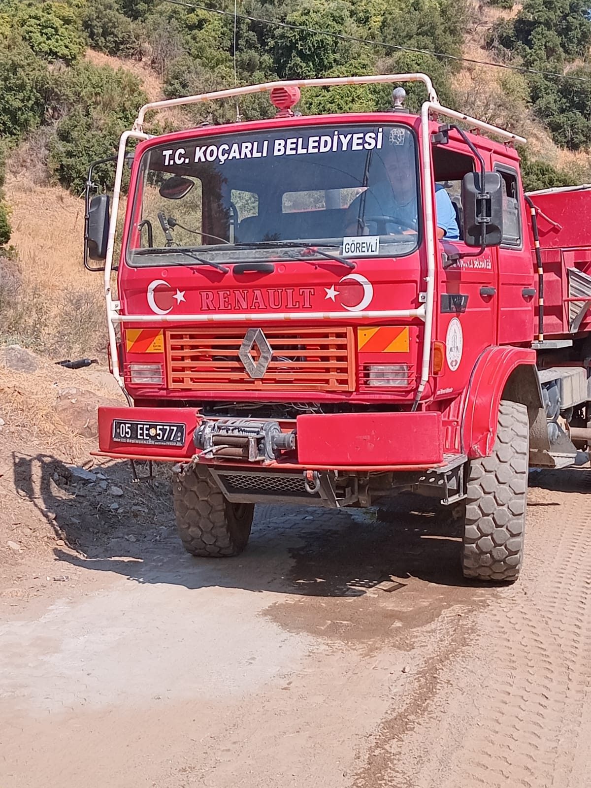 Koçarlı Belediyesi'nden Orman Yangınına Destek
