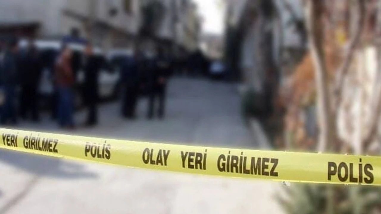 ÜNLÜ KURUYEMİŞÇİNİN OĞLU SİLAHLA YARALANDI