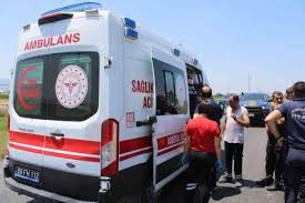 Efeler Belediyesi Personelinden Kahramanca Müdahale: Sulama Kanalına Uçan Otomobildeki Anne ve İki Çocuğu Kurtardılar