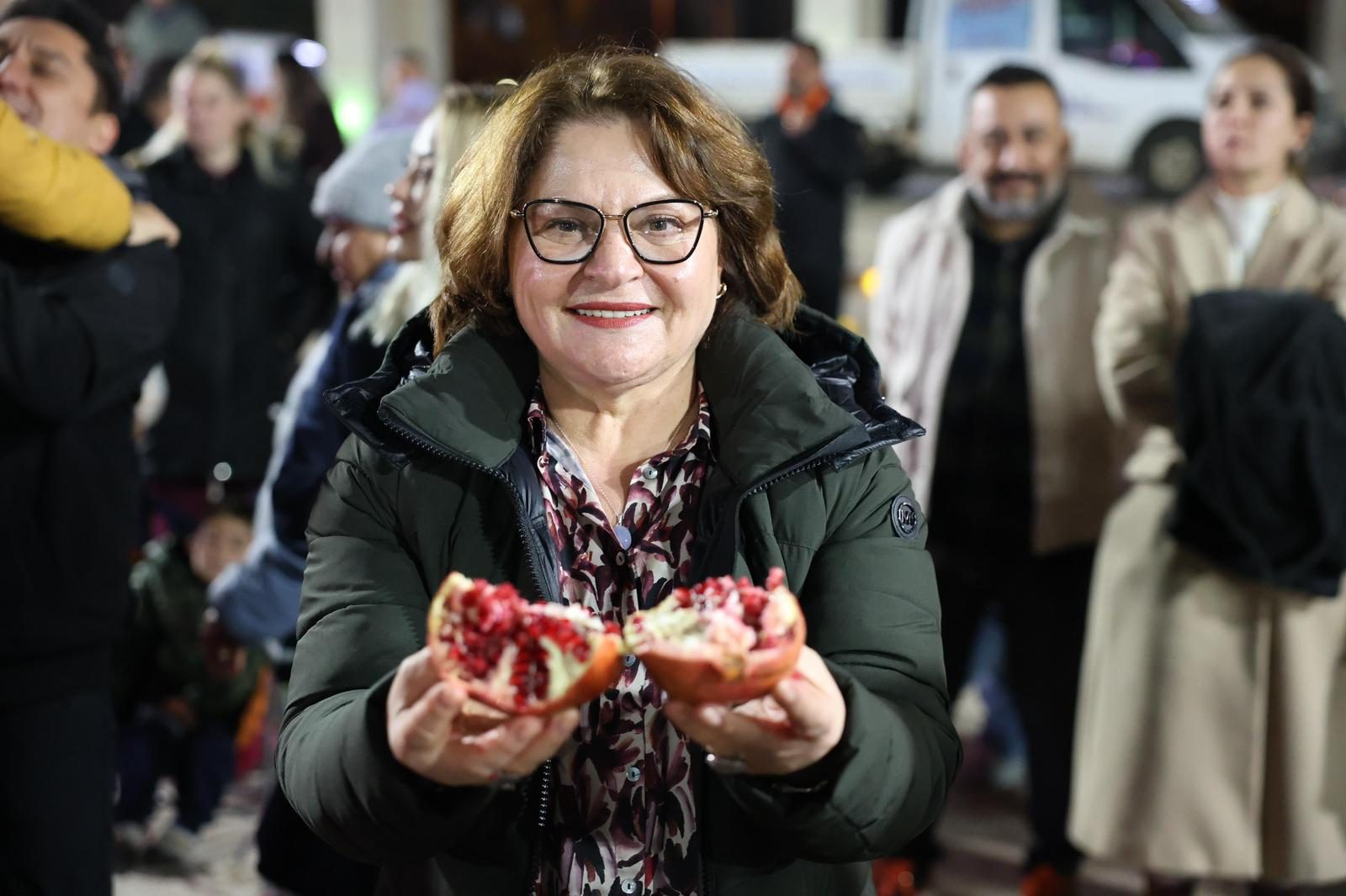 GELENEKLERDEN GELECEĞE: NARDUGAN BAYRAMI CUMHURİYET KENT MEYDANI’NDA COŞKUYLA KUTLANDI