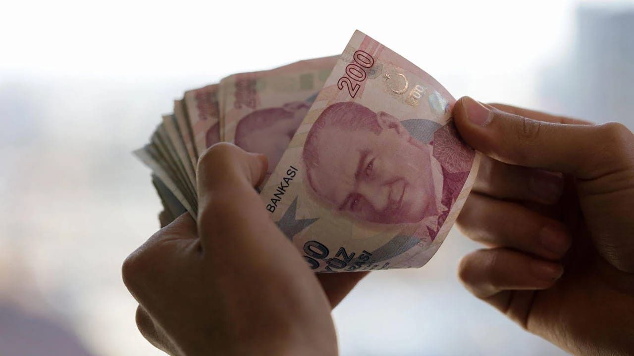 Meclis'e sunulacak: Emeklilere bayram ikramiyesi için konuşulan rakam
