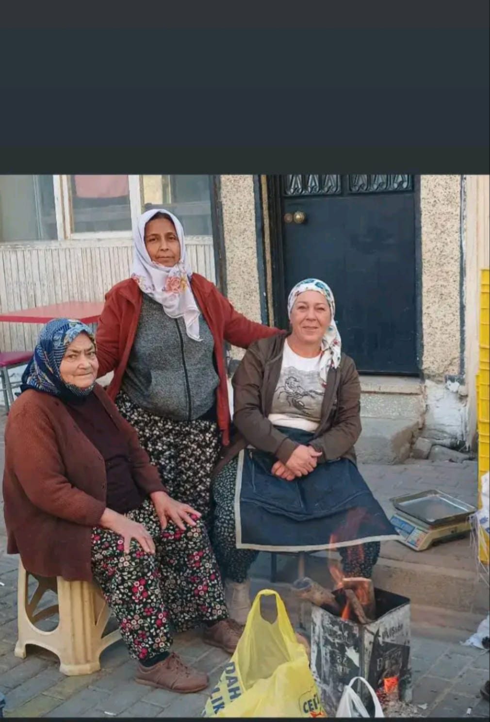 SOĞUK HAVADA PAZARCI ATEŞİ
