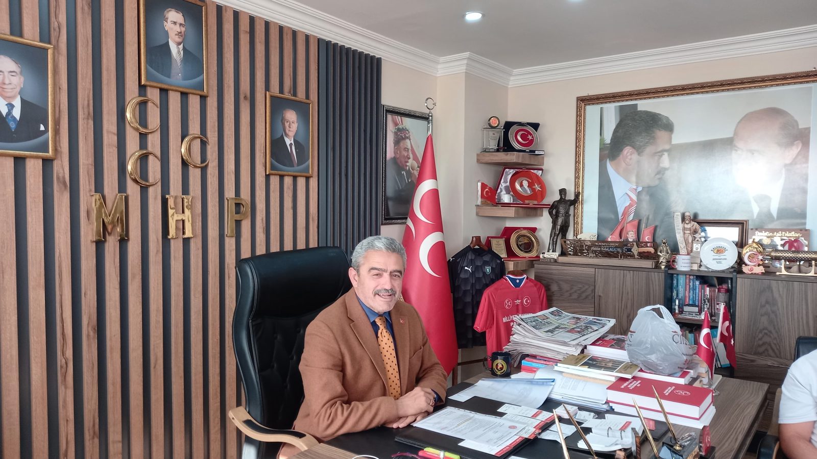 MHP Aydın İl Başkanı Haluk Alıcık Muhtarlar Günü’nü kutladı