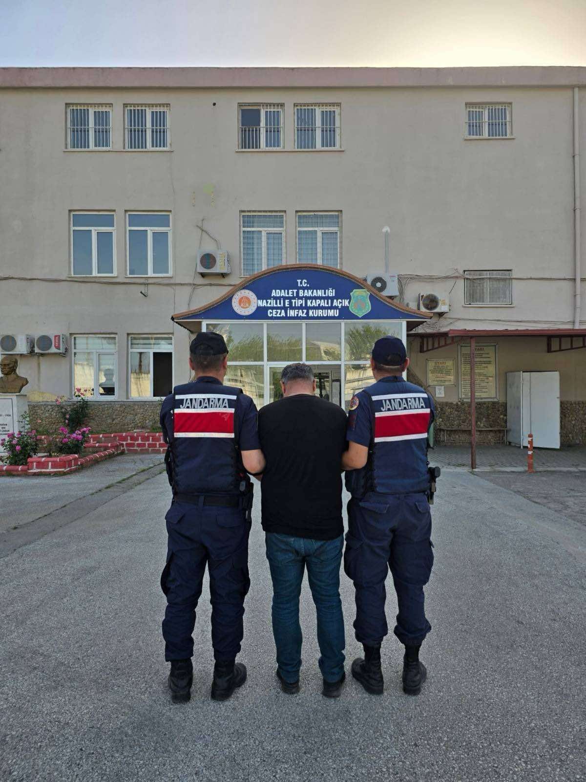 Nazilli'de 22 yıl 4 ay hapis cezası bulunan hükümlü yakalandı