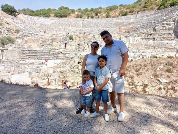 Nazilli'deki Yangında Hayatını Kaybeden Anne ve 2 Çocuğu Son Yolculuğuna Uğurlandı