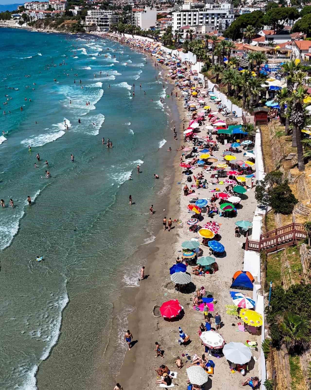 Tatilcilerin kalbi Kuşadası’nda kaldı