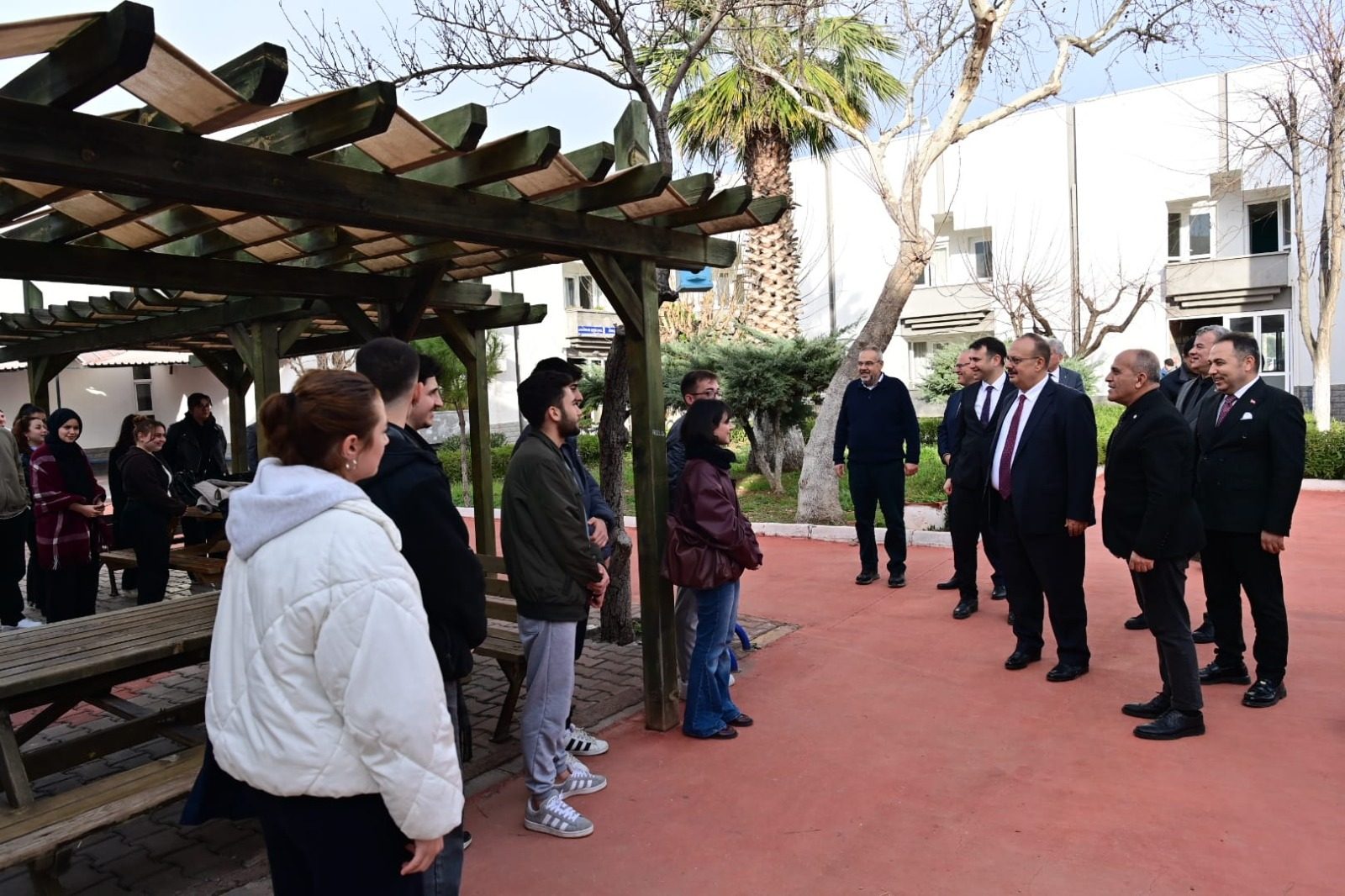 Aydın Valisi Yakup Canbolat, Didim Meslek Yüksekokulunu Ziyaret Etti