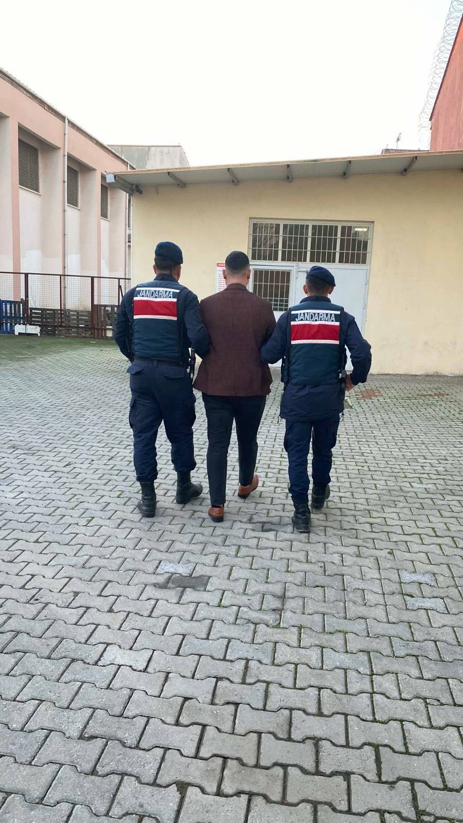 Erbeyli Mahallesinde  iş yerine ateş açtı