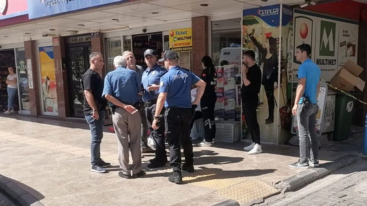 Efeler’de  silahlı kavga